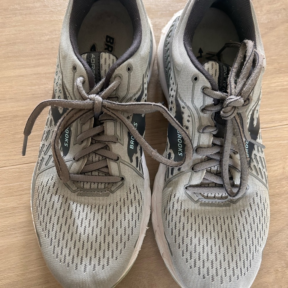 Brooks Gray Running Shoes - Picture 3 of 5